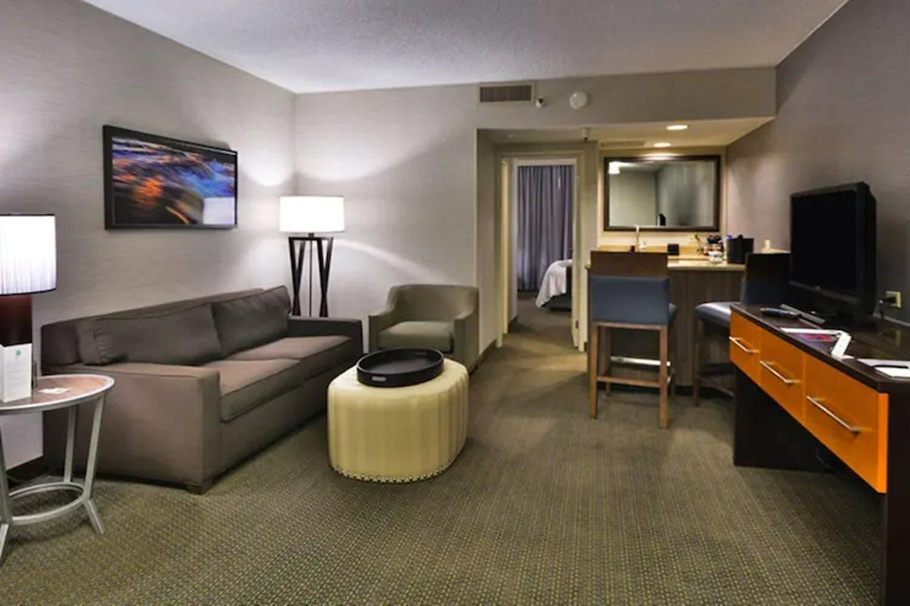 Embassy Suites By Hilton Denver Central Park Zewnętrze zdjęcie