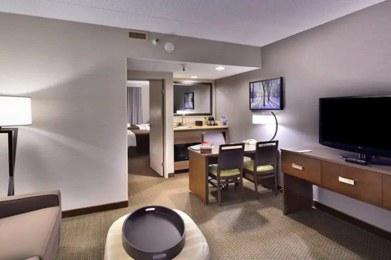Embassy Suites By Hilton Denver Central Park Zewnętrze zdjęcie