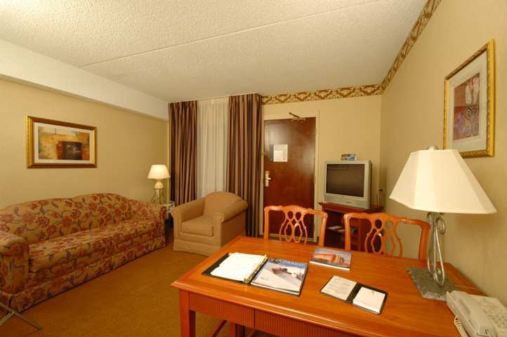 Embassy Suites By Hilton Denver Central Park Zewnętrze zdjęcie